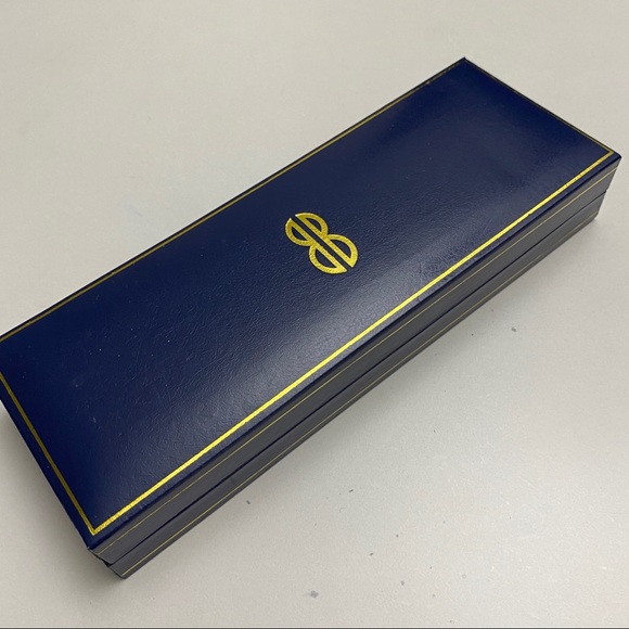 New Bill Blass Pen Set - Picture 3 of 3